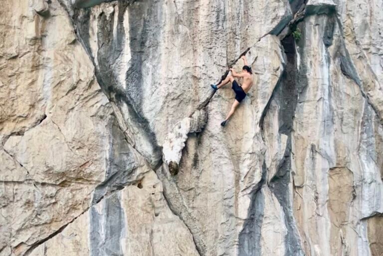 Deep Water Solo 6c+ at Crag X